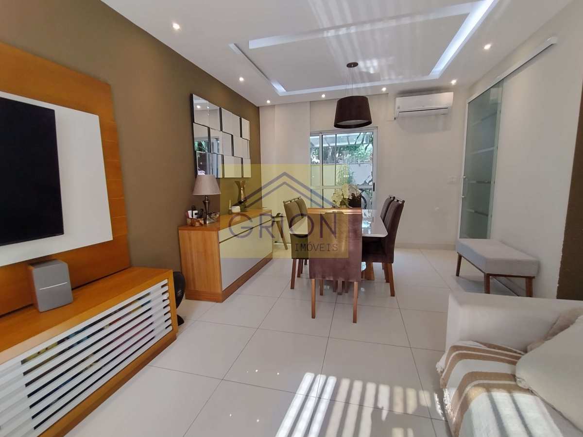 Casa de condomínio à venda, Freguesia (Jacarepaguá), com 4 quartos, 131m² - Grion Imóveis/Valéria Grion