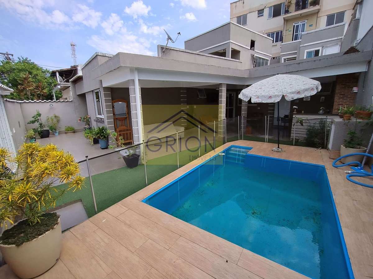 Casa de condomínio para alugar em Rio de Janeiro, Freguesia (Jacarepaguá), com 3 quartos, 240m² - Grion Imóveis/Valéria Grion